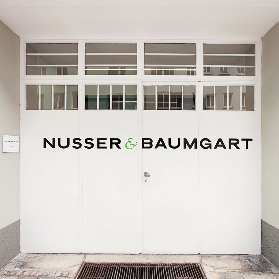 Fassade, Eingang Galerie